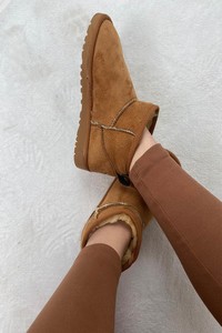 Z-B UGG 01 #2